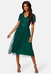 short-sleeve-sequin-embellished-midi-dress-emerald