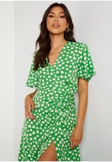 Ax Paris Green Heart Print Wrap Skater Dress Green Womens, 46% OFF