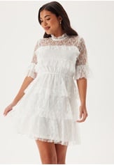 frill-lace-dress-1