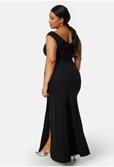 Bubbleroom Occasion Belle Twist Off Shoulder Gown