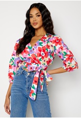priscilla-blouse-floral-patterned