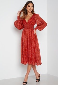 Goddiva Ditsy Long Sleeve Shirred Midi Dress Red bubbleroom.no