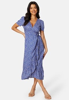 Happy Holly Evie puff sleeve wrap dress Blue / Patterned bubbleroom.no