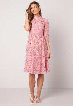 Happy Holly Madison lace dress Dusty pink bubbleroom.no