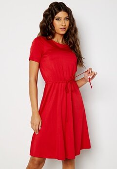 Happy Holly Tova short sleeve drawstring dress Red bubbleroom.no