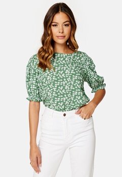 Happy Holly Tris puff blouse Green / Patterned bubbleroom.no