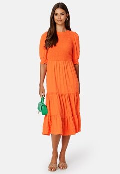 ONLY Thalia 2/4 Smock Calf Dress Tangerine
 bubbleroom.no