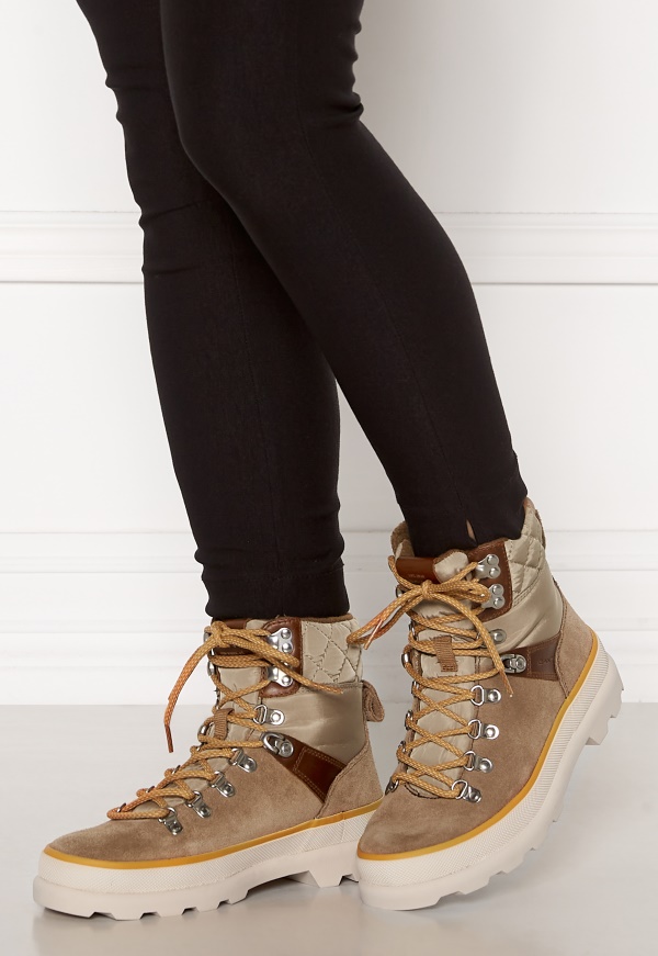 sorel kinetic sport ankle boots